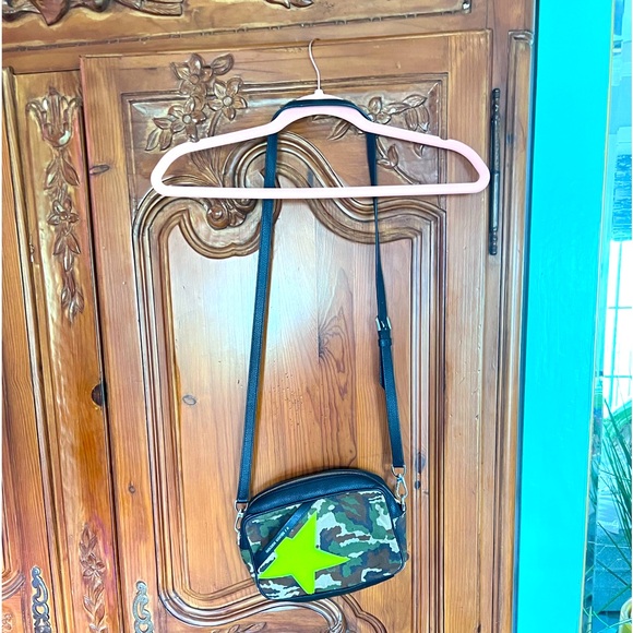 Golden Goose Star Camo Camera Bag. - Picture 1 of 8
